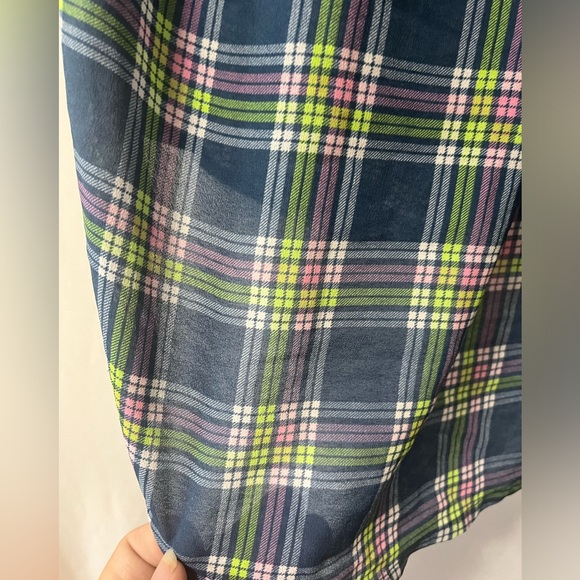 Hollister Blue, Pink and Green Plaid Lightweight Blouse Size Large - Picture 4 of 8